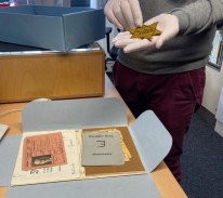 Ein sehr altes buch im Stadt Archiv